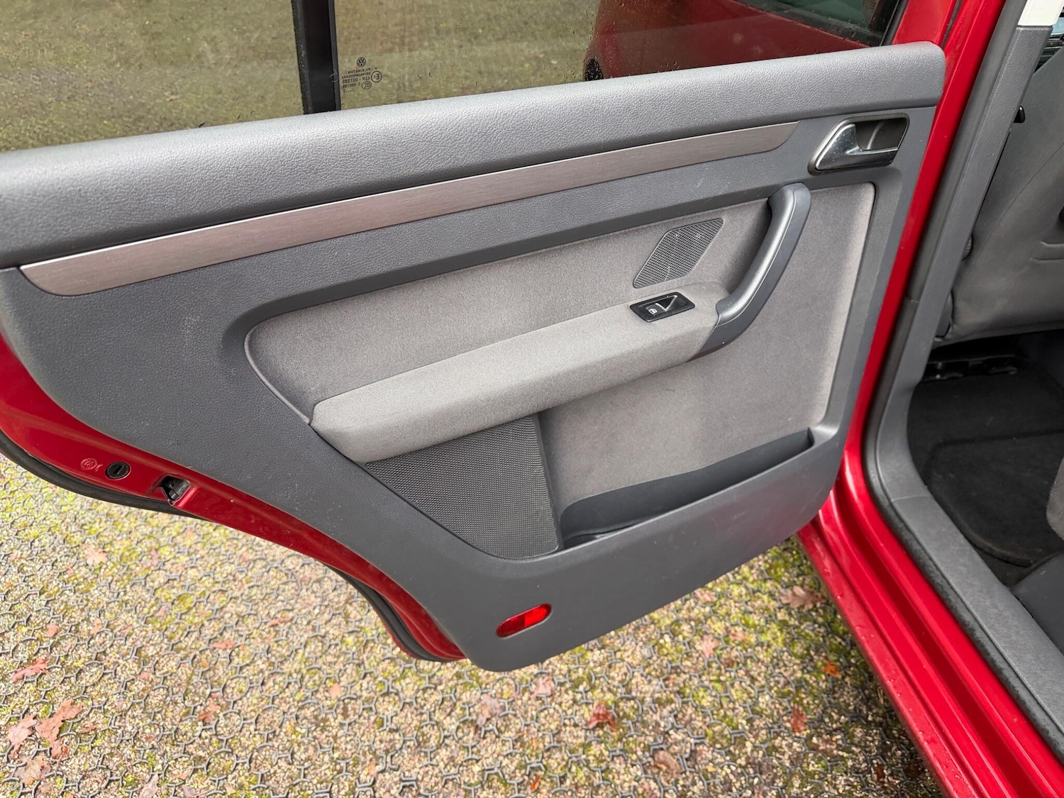 Used Volkswagen Touran 2012 for sale - 77304973: Photo 51