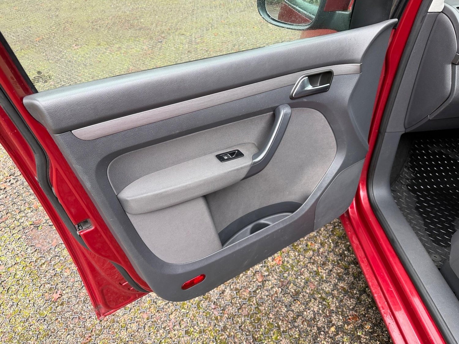 Used Volkswagen Touran 2012 for sale - 77304973: Photo 52