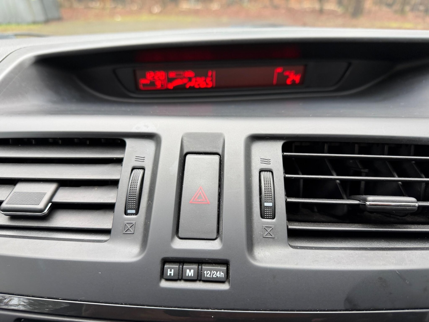 Used Mazda Mazda5 2015 for sale - 77304963: Photo 35