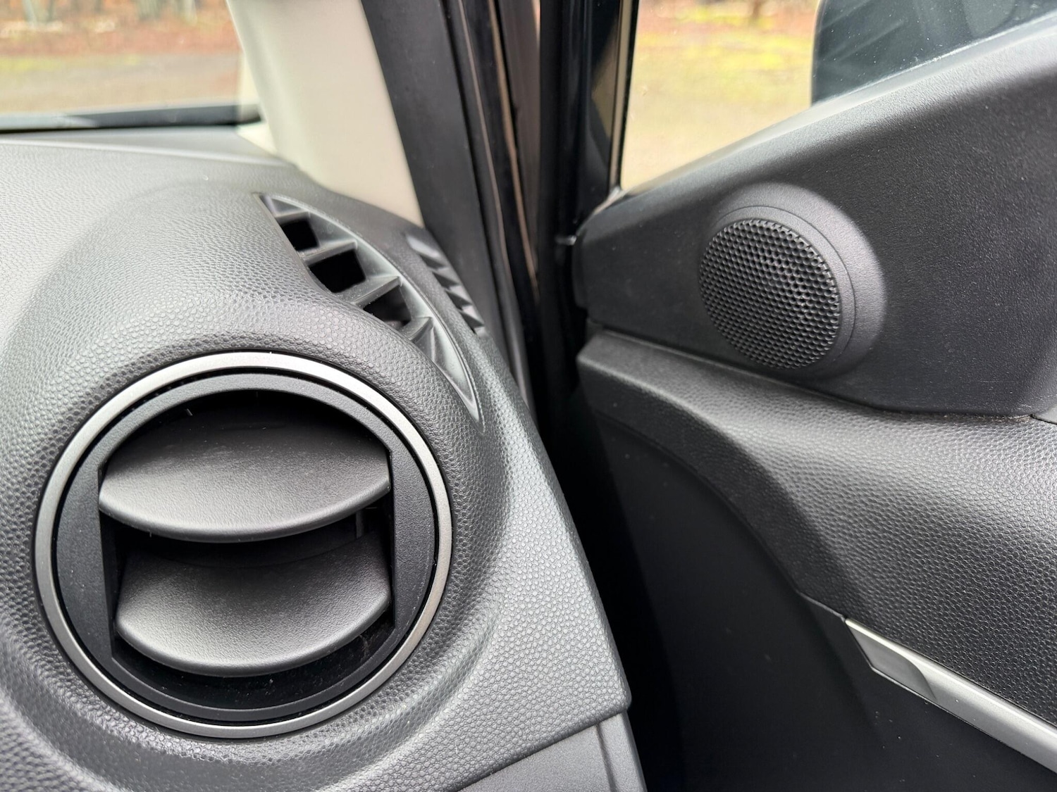 Used Mazda Mazda5 2015 for sale - 77304963: Photo 39