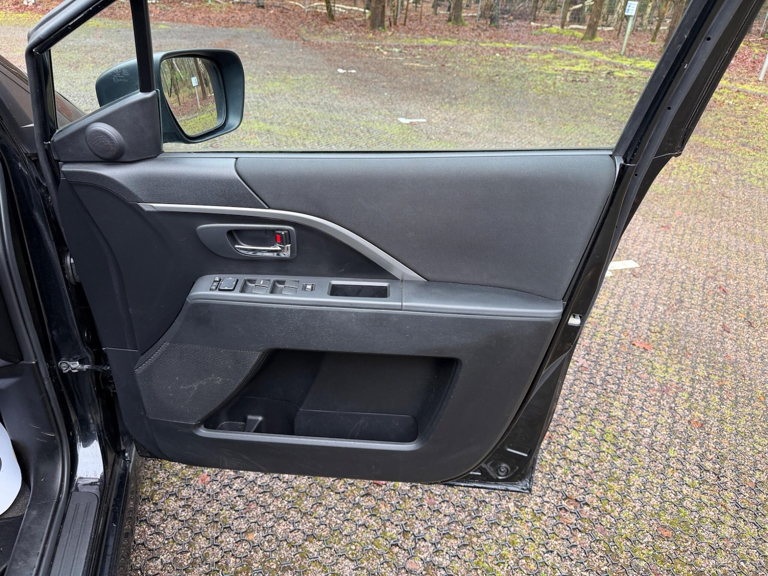 Used Mazda Mazda5 2015 for sale - 77304963: Photo 52