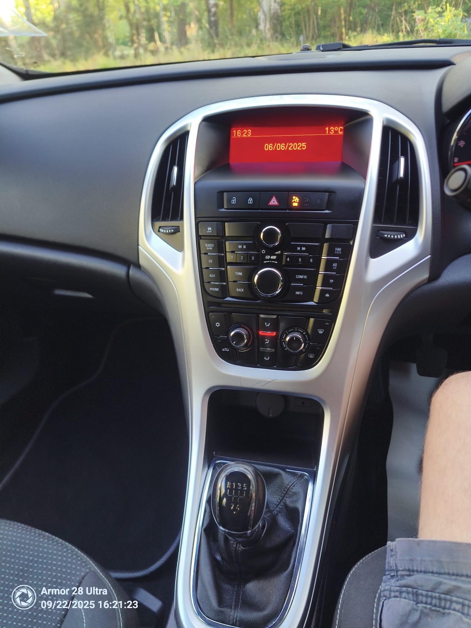 Used Vauxhall Astra 2010 for sale - 77039940: Photo 19