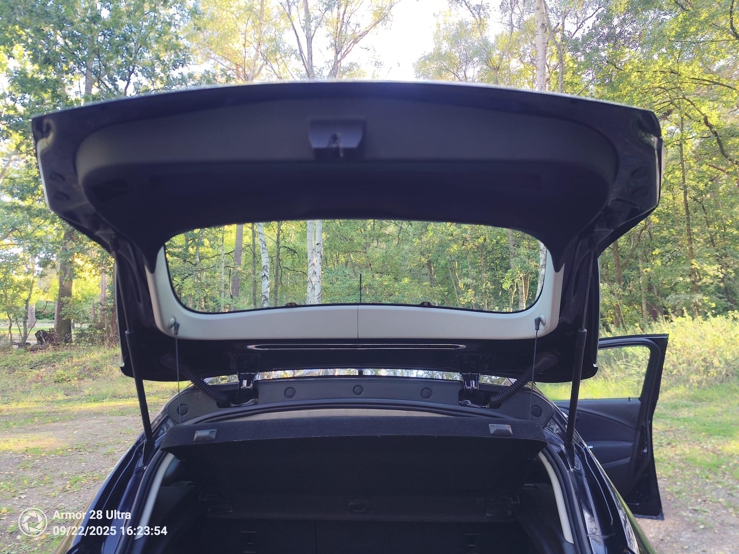 Used Vauxhall Astra 2010 for sale - 77039940: Photo 21