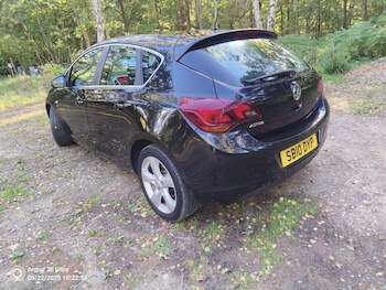 Used Vauxhall Astra 2010 for sale - 77039940: Photo