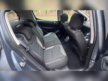 Used Peugeot 308 2008 for sale - 77040460: Photo