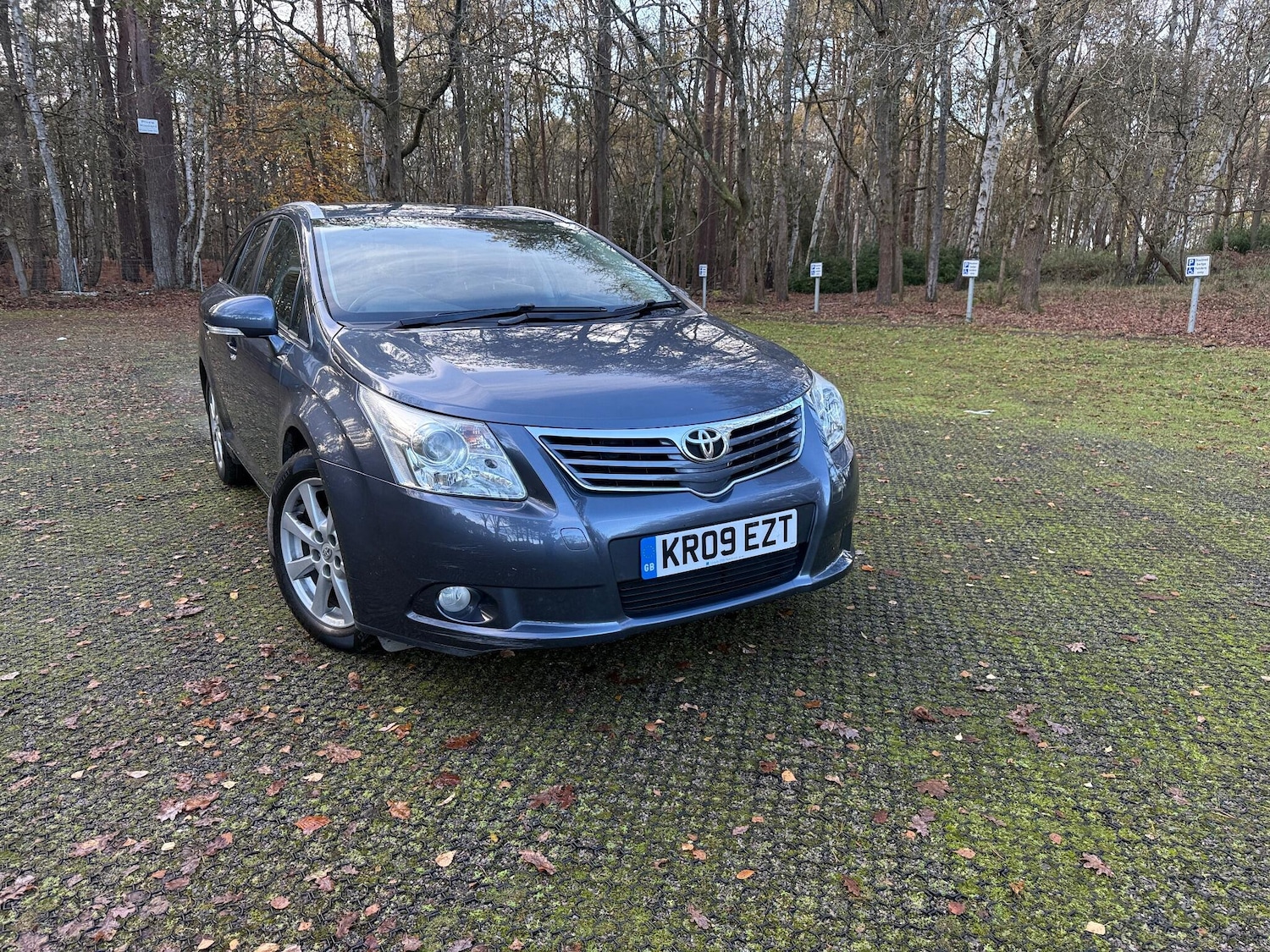 Used Toyota Avensis 2009 for sale - 77040345: Photo 2