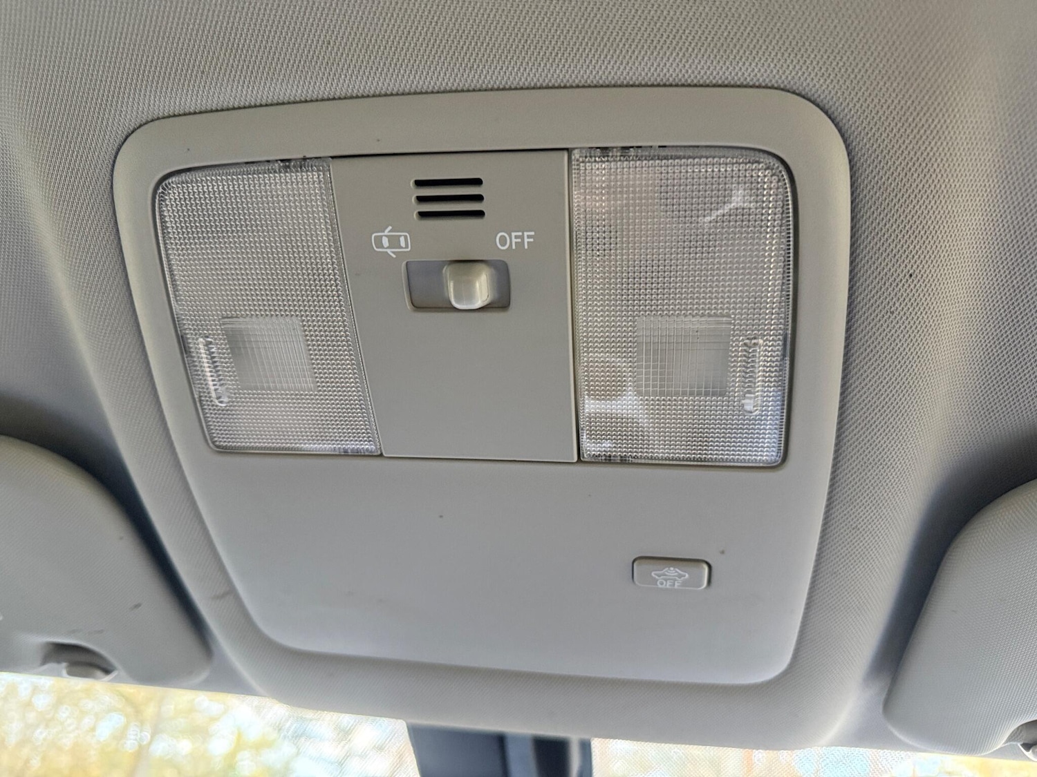 Used Toyota Avensis 2009 for sale - 77040345: Photo 43