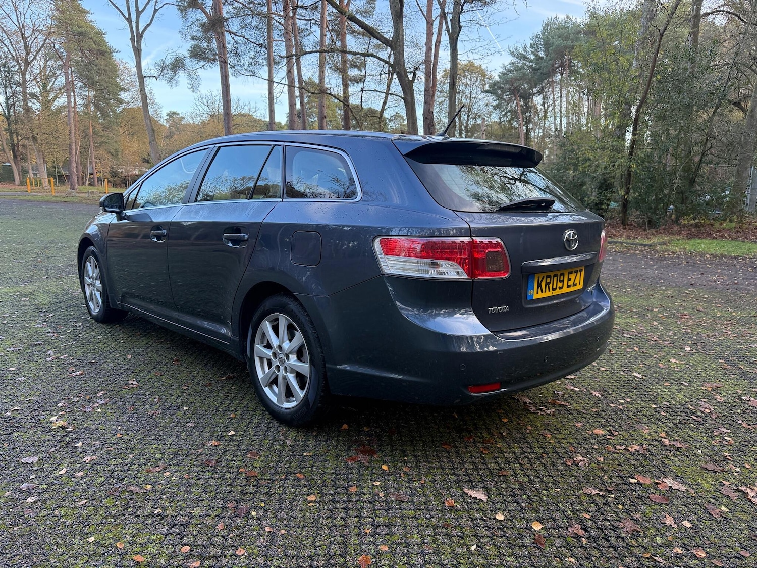 Used Toyota Avensis 2009 for sale - 77040345: Photo 5