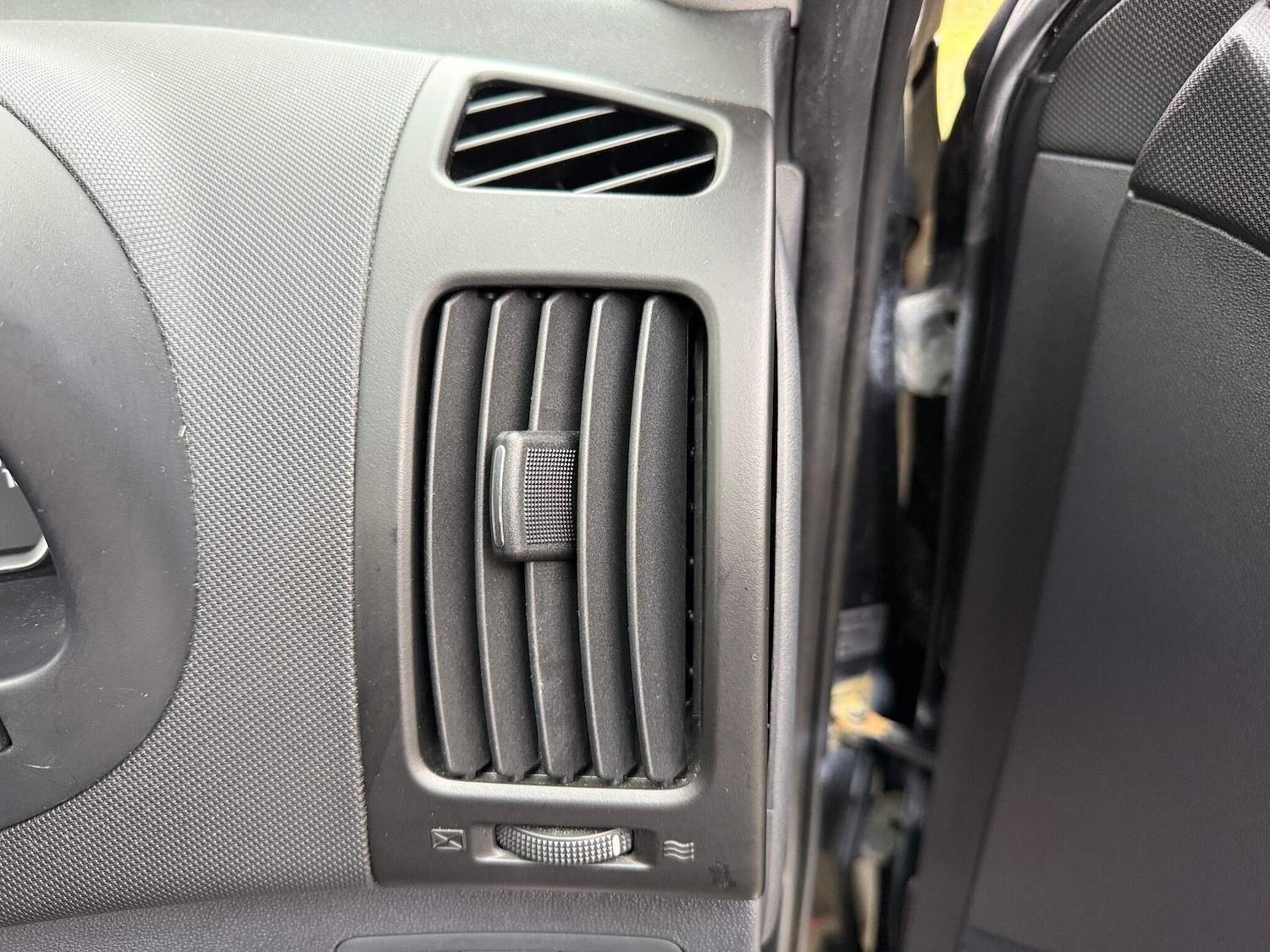 Used Hyundai i30 2009 for sale - 77040039: Photo 32