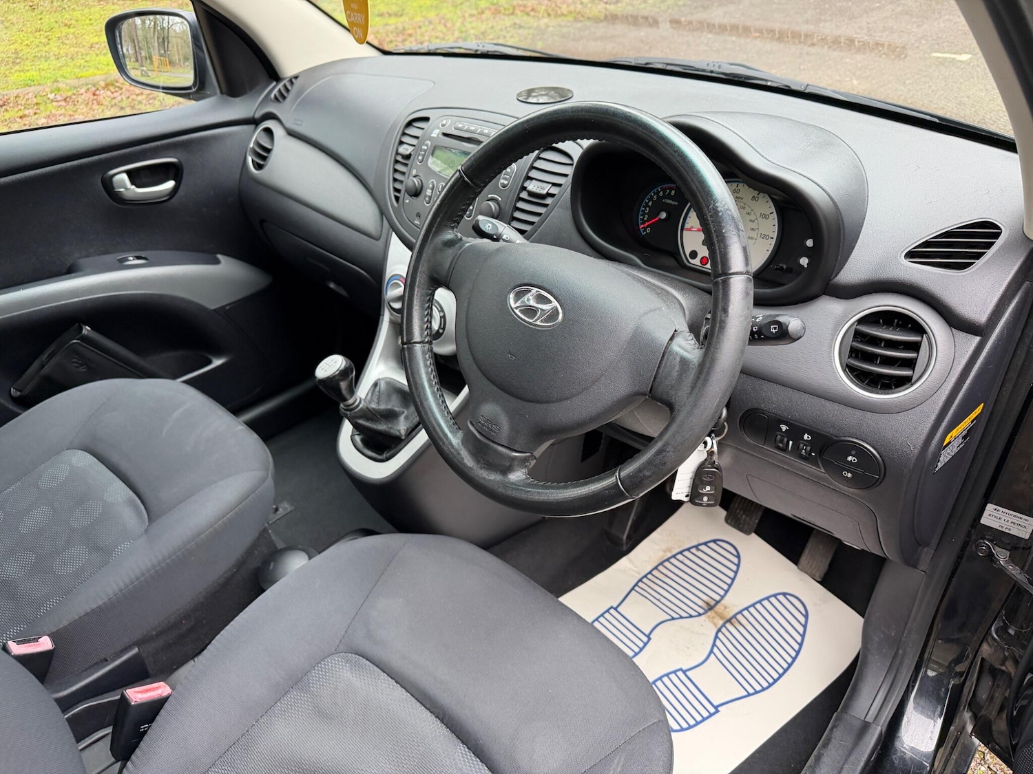 Used Hyundai i10 2011 for sale - 77612406: Photo 15