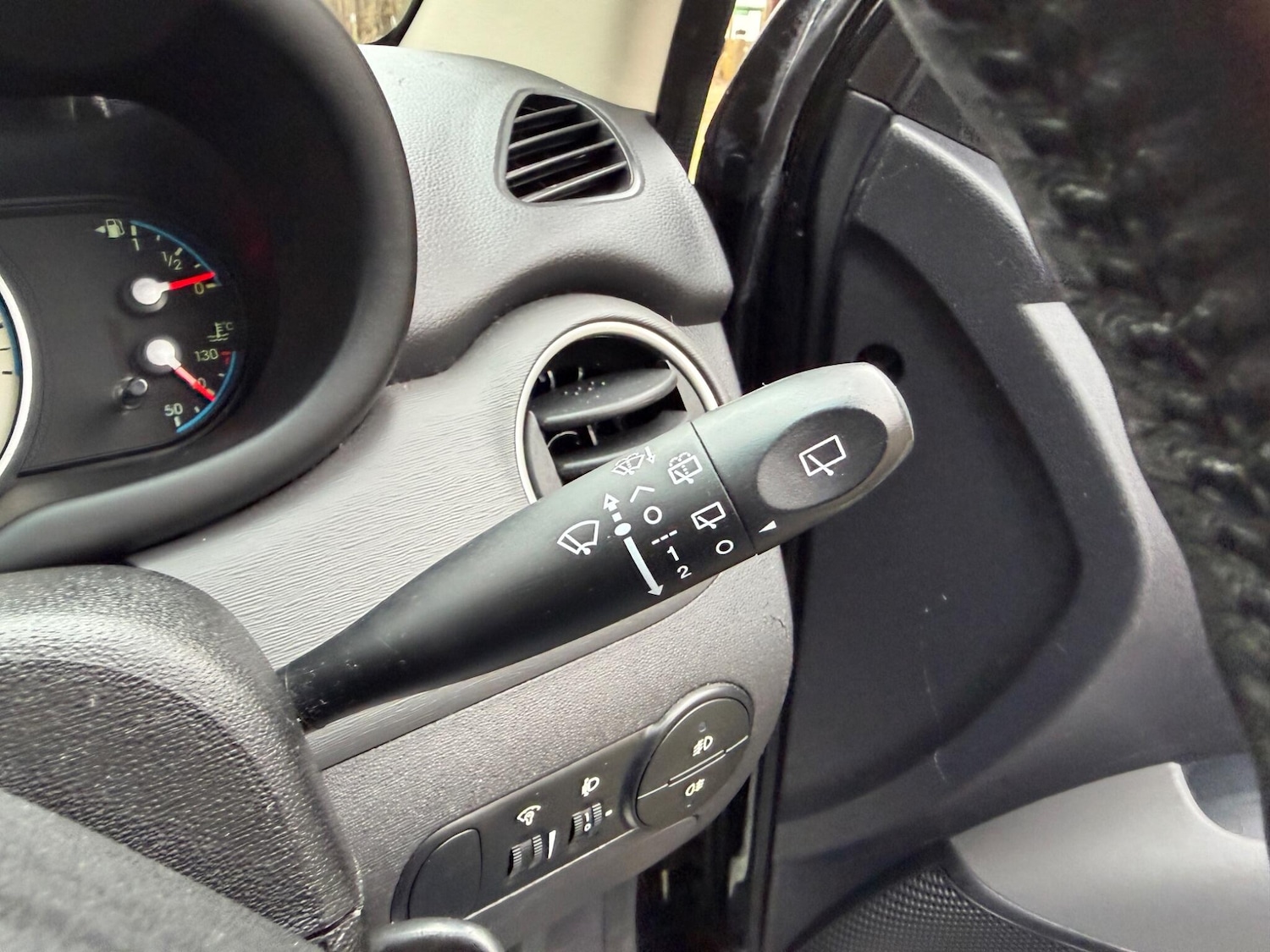 Used Hyundai i10 2011 for sale - 77612406: Photo 33