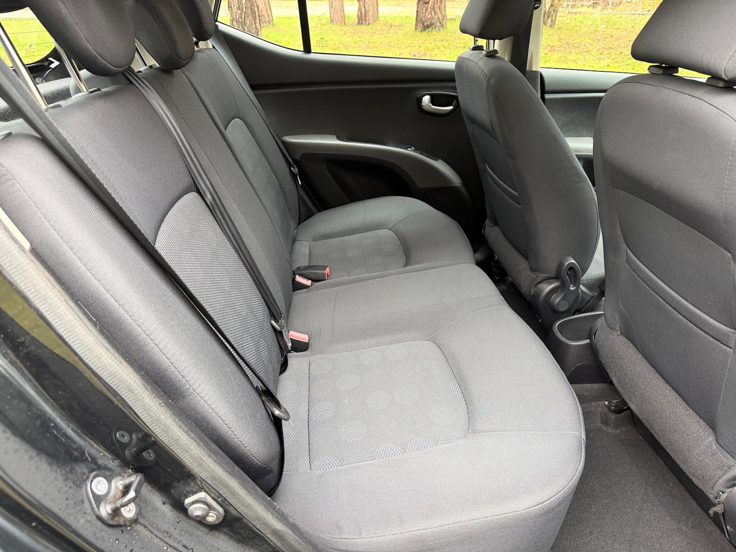 Used Hyundai i10 2011 for sale - 77612406: Photo 4