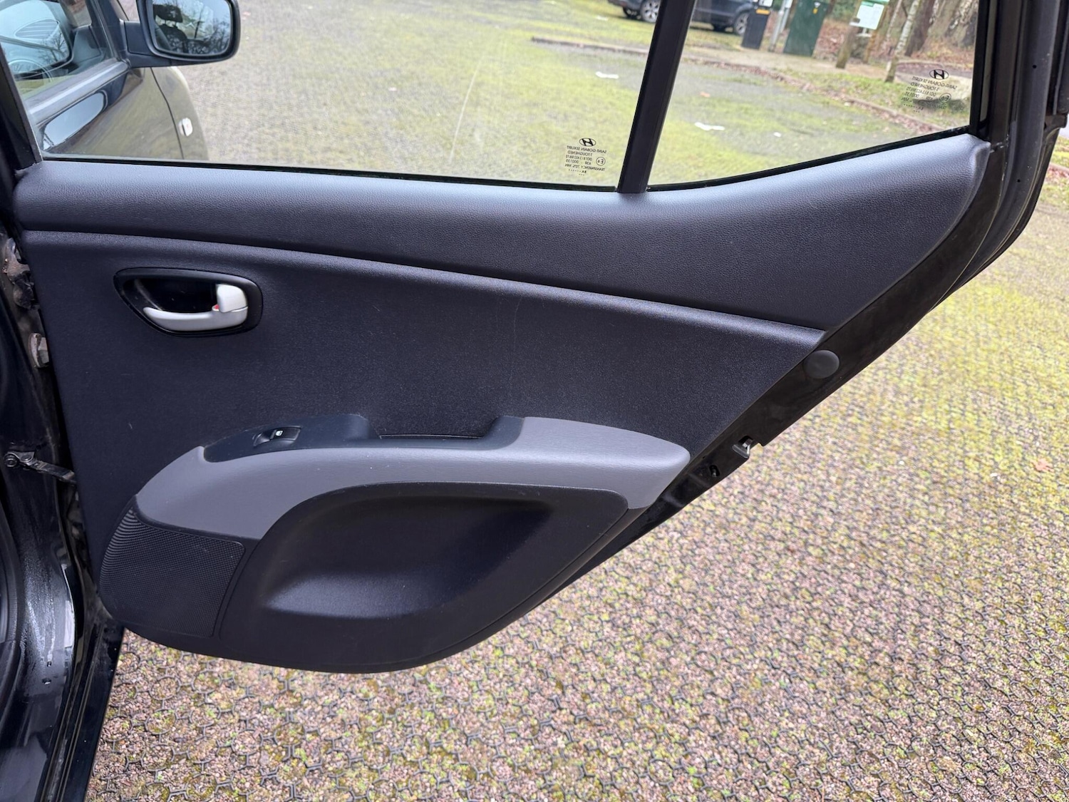 Used Hyundai i10 2011 for sale - 77612406: Photo 49