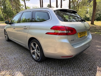 Used Peugeot 308 2015 for sale - 78988279: Photo