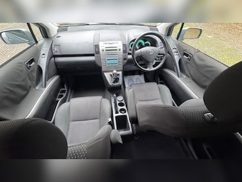 Used Toyota Verso 2008 for sale - 77040017: Photo