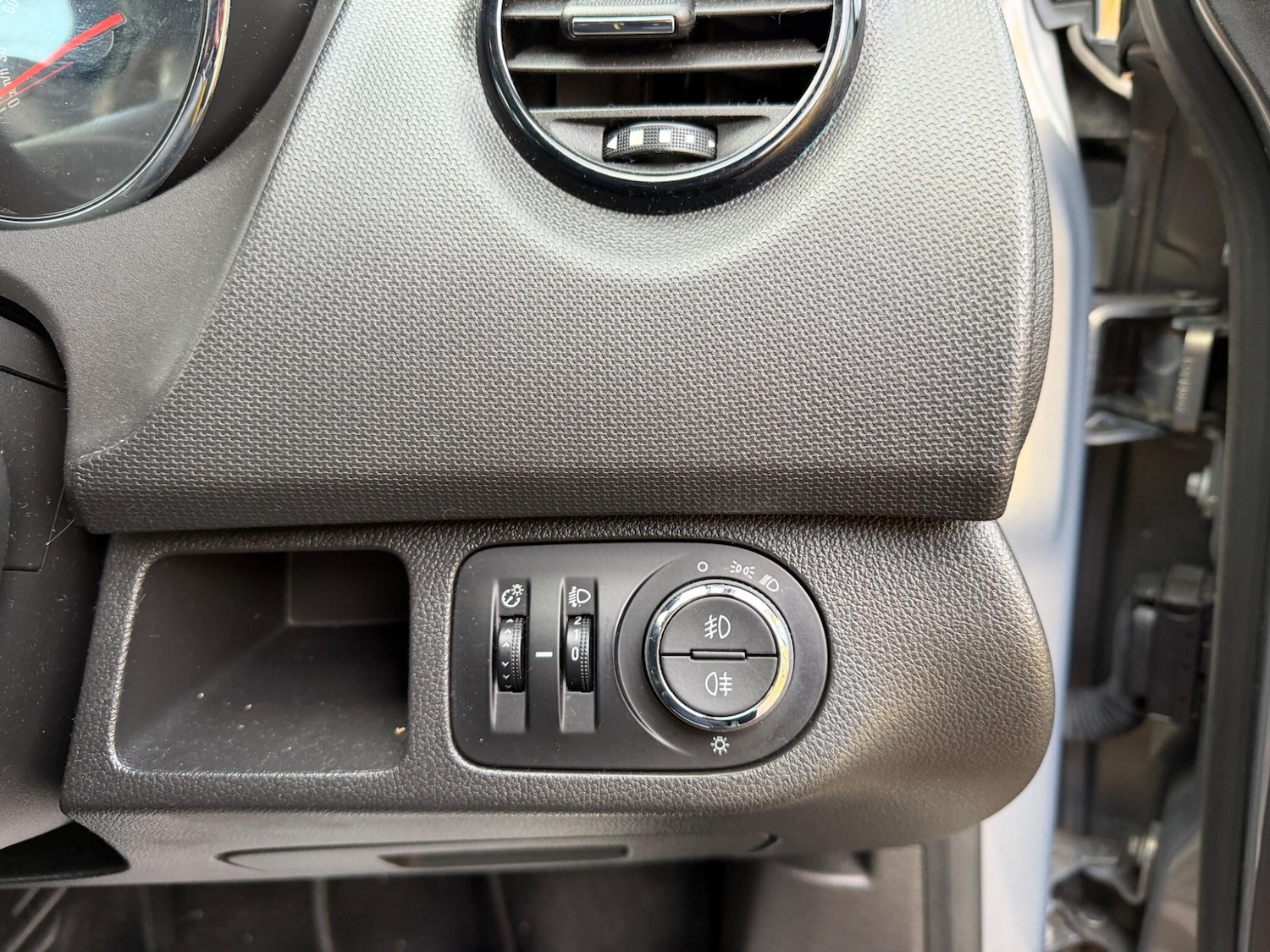 Used Vauxhall Meriva 2014 for sale - 77559497: Photo 34