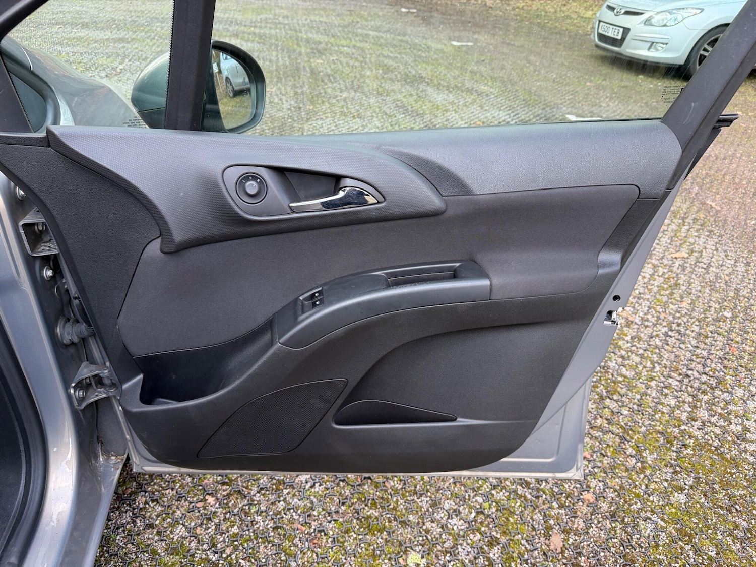 Used Vauxhall Meriva 2014 for sale - 77559497: Photo 44