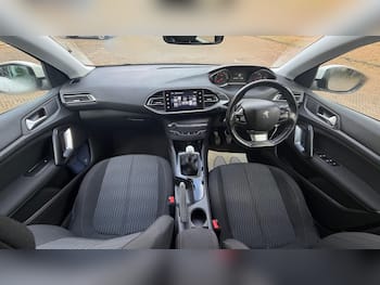 Used Peugeot 308 2016 for sale - 79750500: Photo