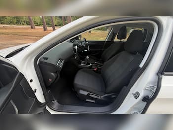 Used Peugeot 308 2016 for sale - 79750500: Photo
