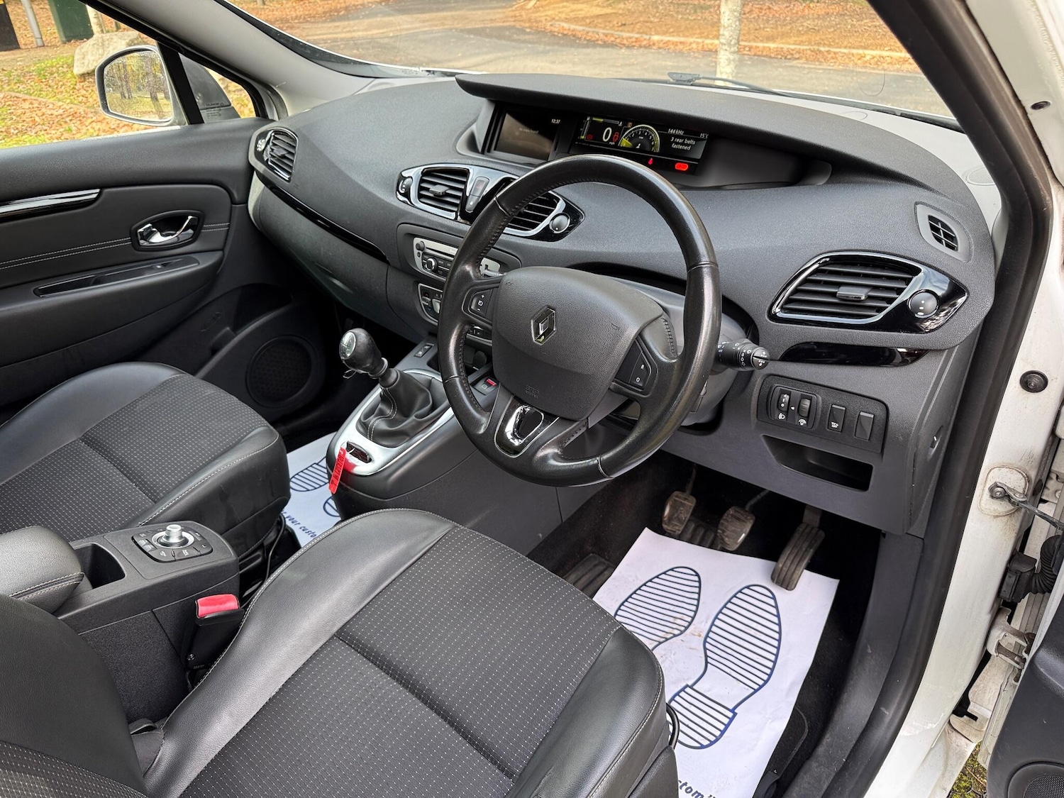 Used Renault Scenic 2015 for sale - 77040212: Photo 14