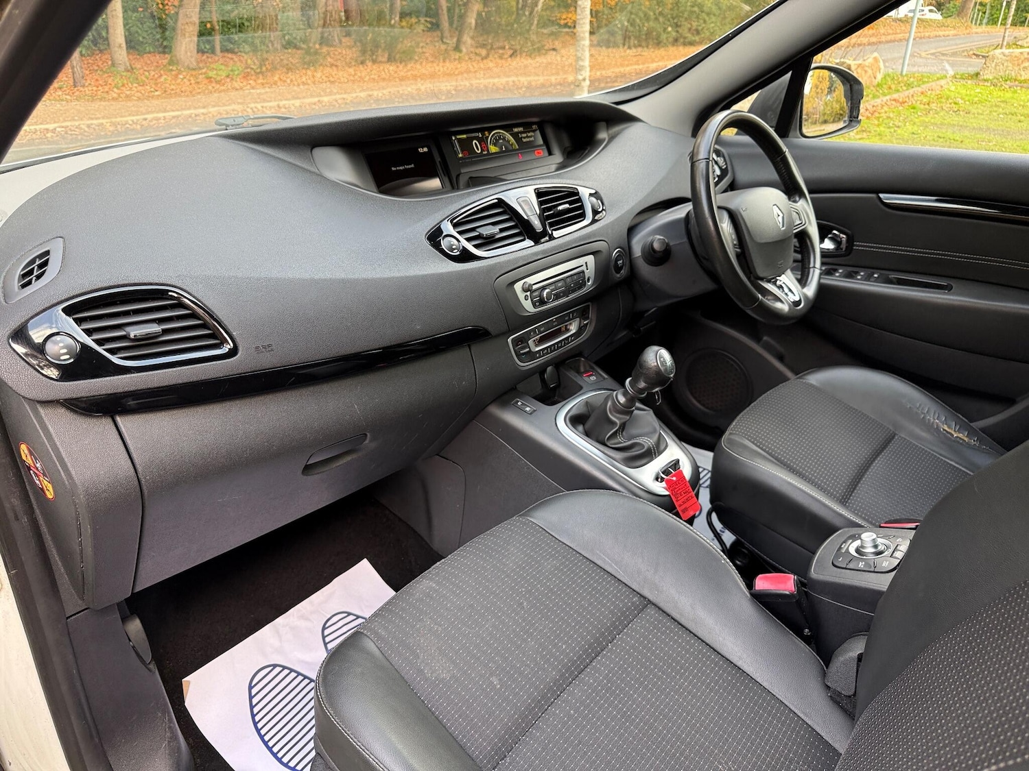 Used Renault Scenic 2015 for sale - 77040212: Photo 16