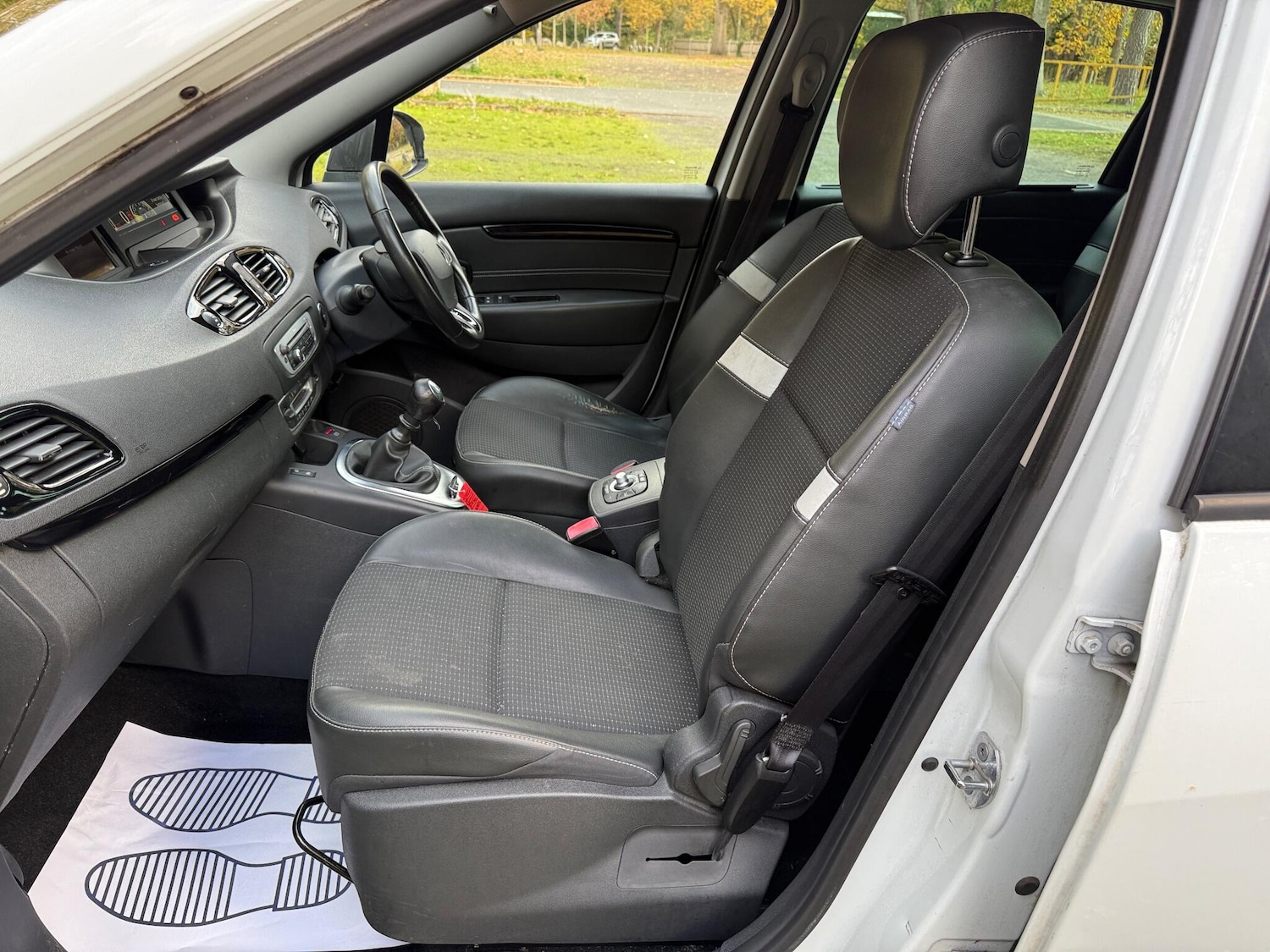 Used Renault Scenic 2015 for sale - 77040212: Photo 17