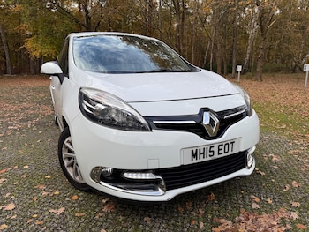 (15) - 1.6 VVT Dynamique TomTom Euro 5 5dr