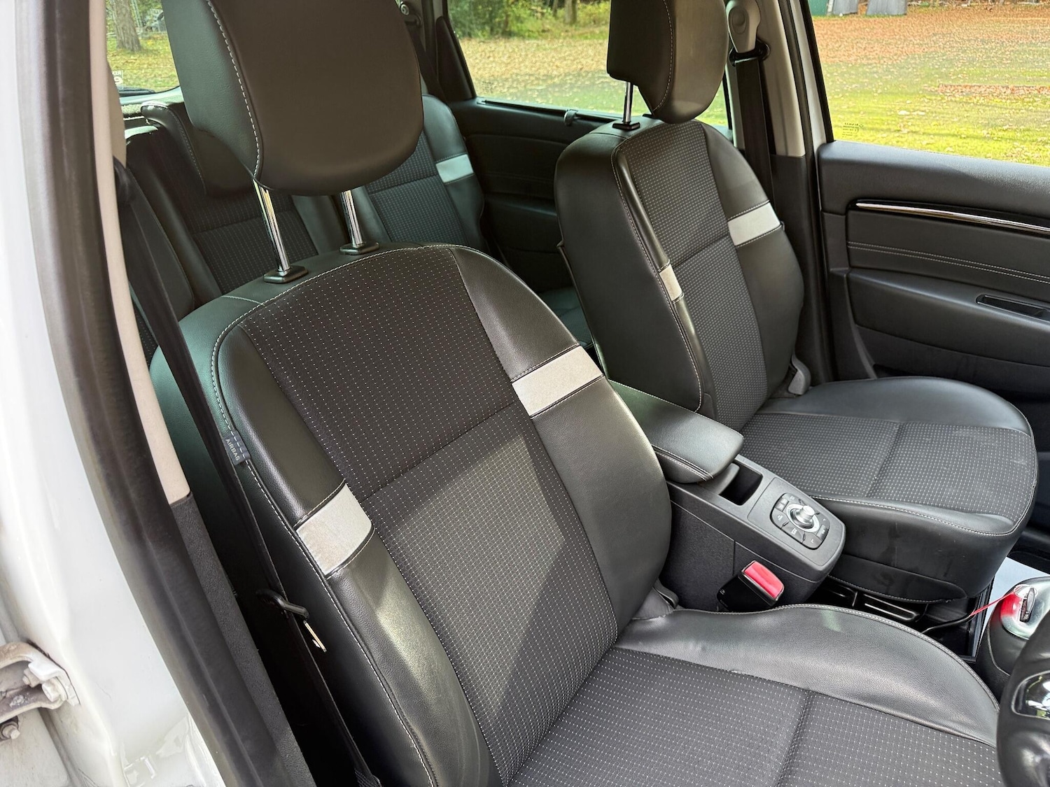 Used Renault Scenic 2015 for sale - 77040212: Photo 20