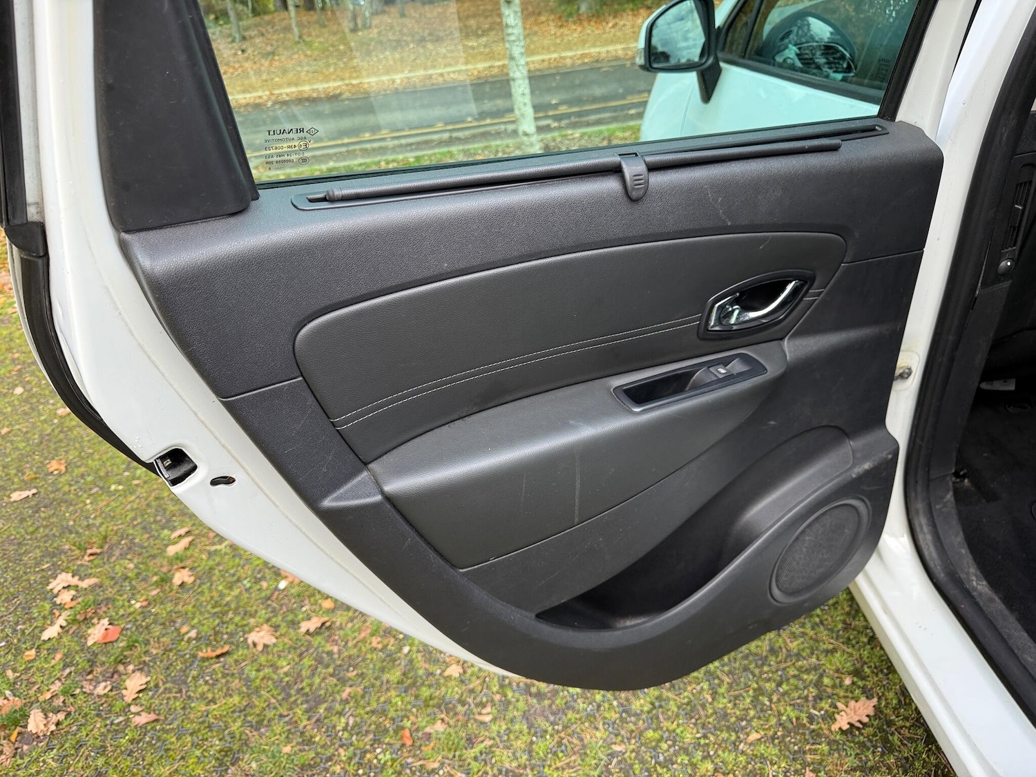 Used Renault Scenic 2015 for sale - 77040212: Photo 46