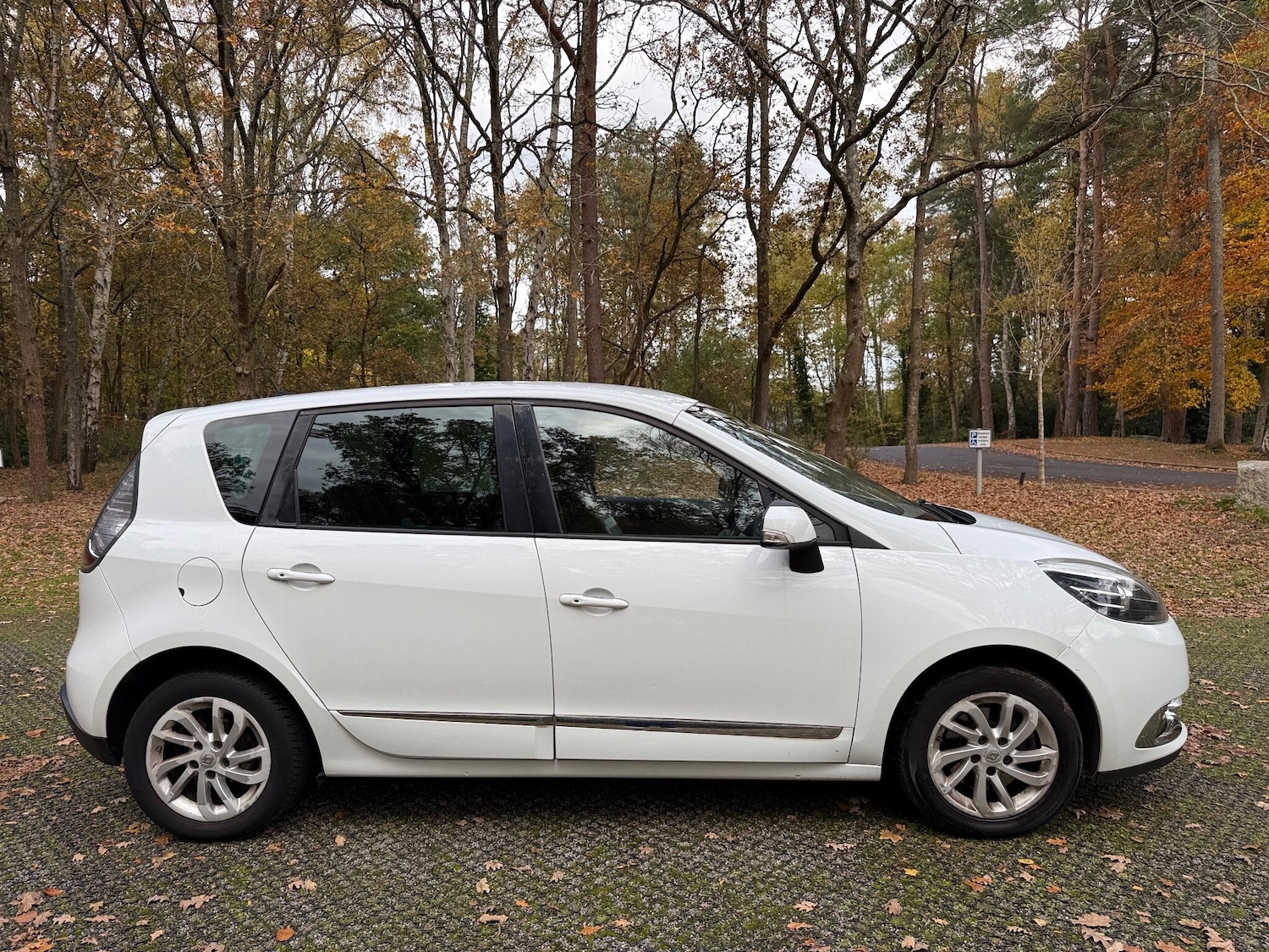 Used Renault Scenic 2015 for sale - 77040212: Photo 6