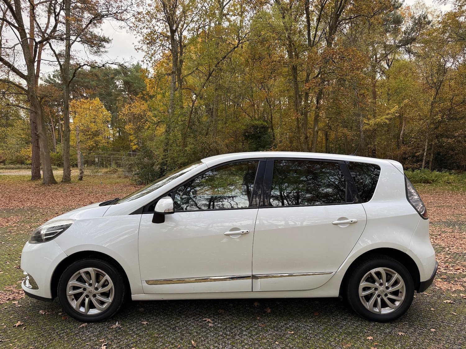 Used Renault Scenic 2015 for sale - 77040212: Photo 7