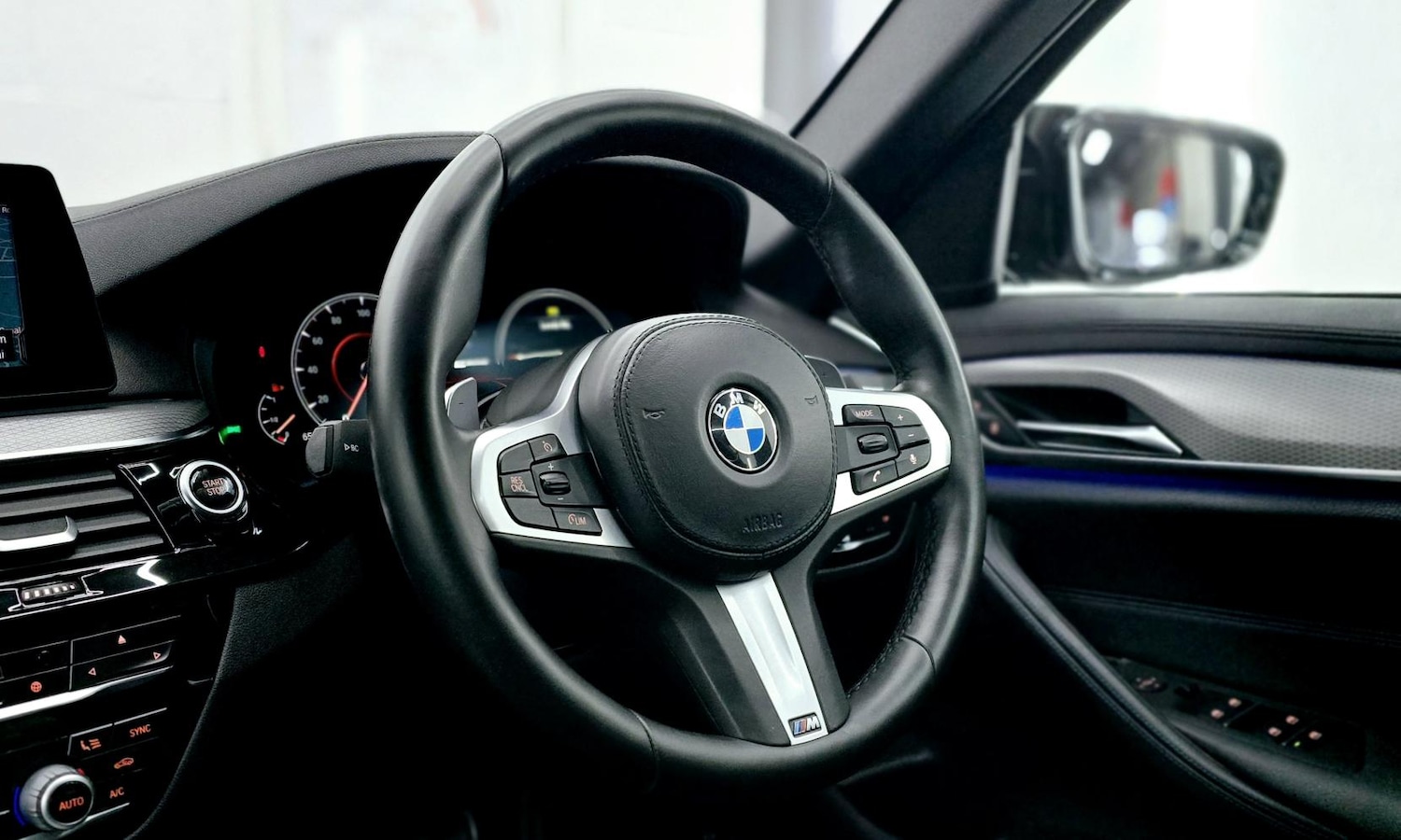 Used BMW 5 Series 2019 for sale - 77304029: Photo 27