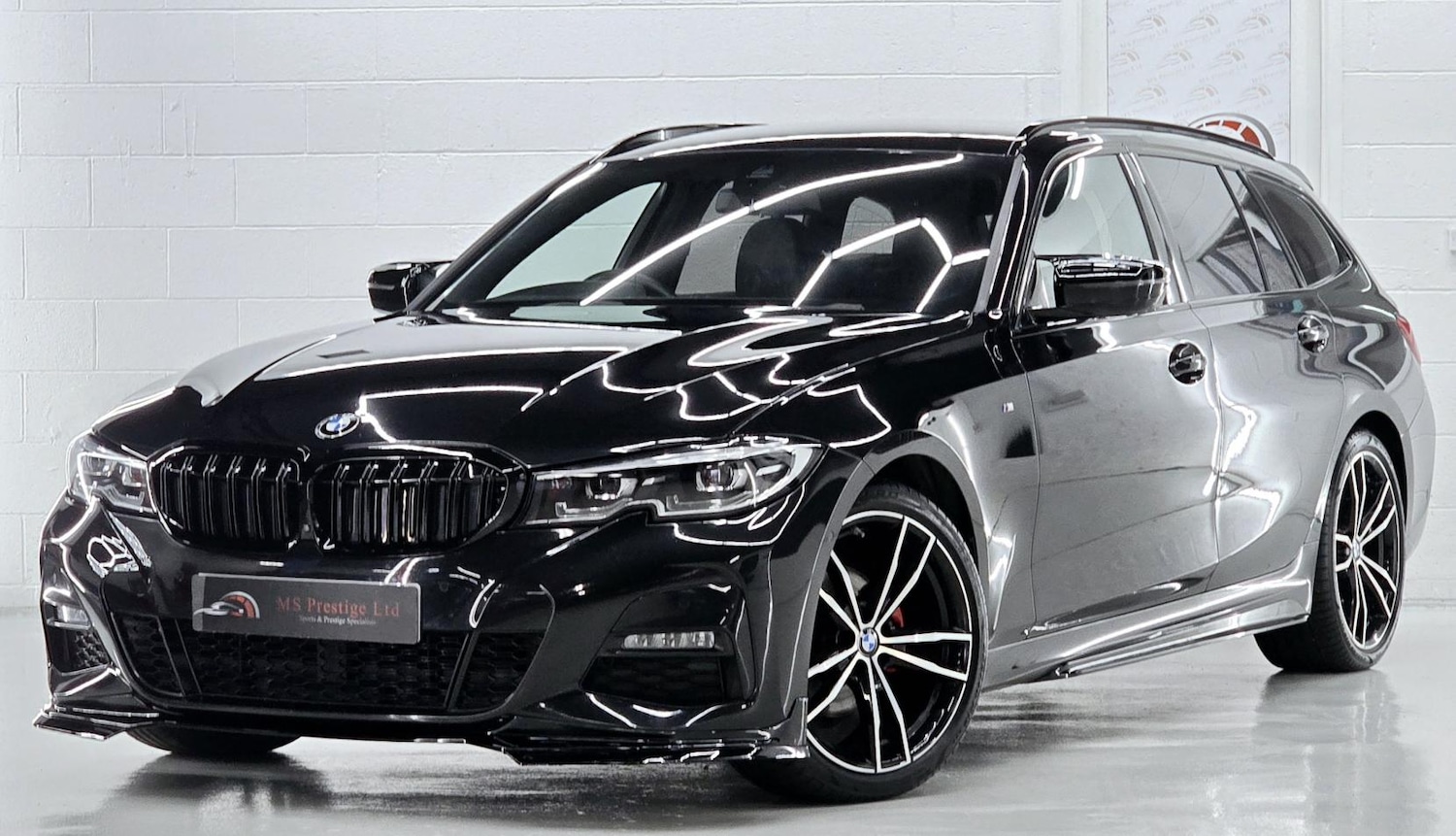 Used BMW 3 Series 2019 for sale - 77647561: Photo 2