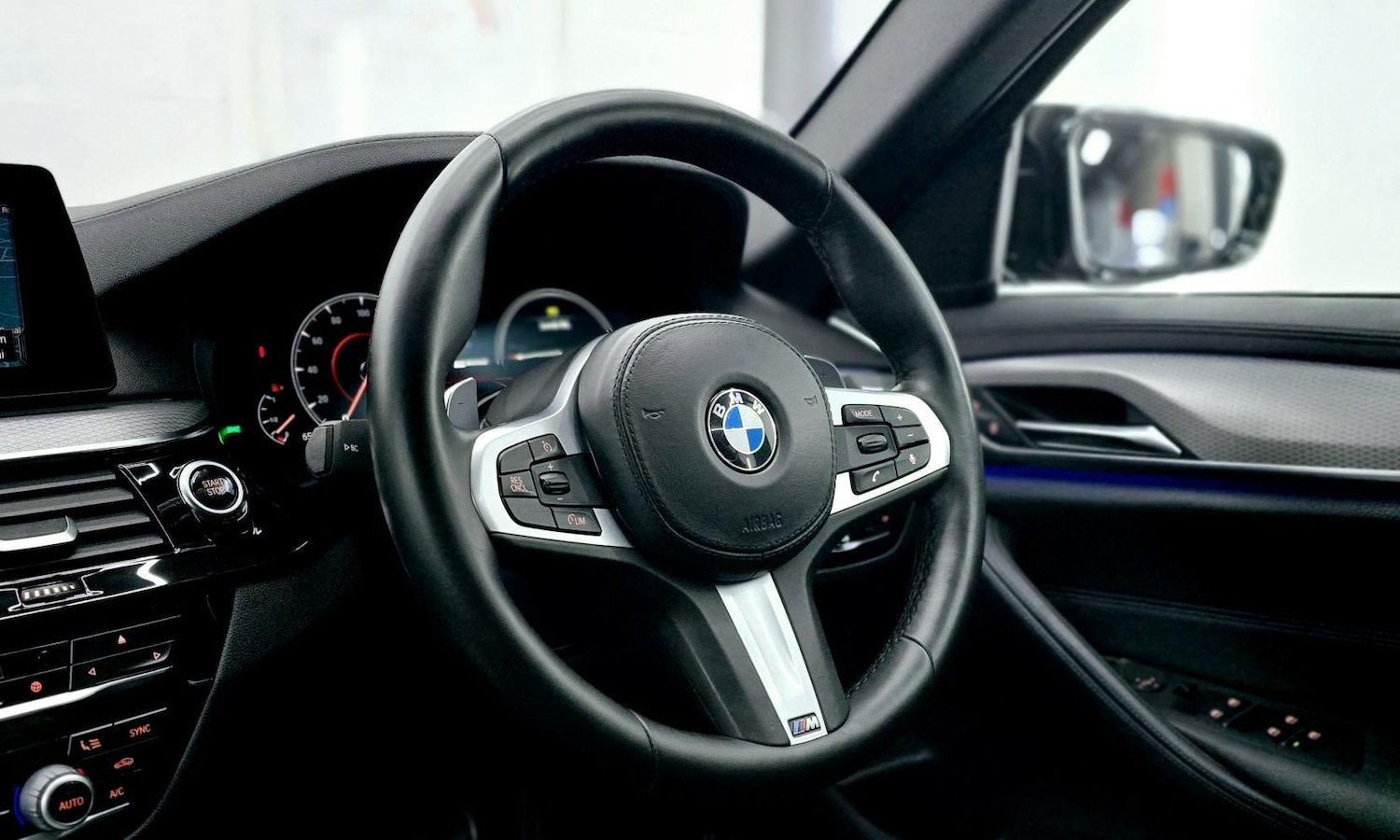 Used BMW 5 Series 2019 for sale - 77166632: Photo 29