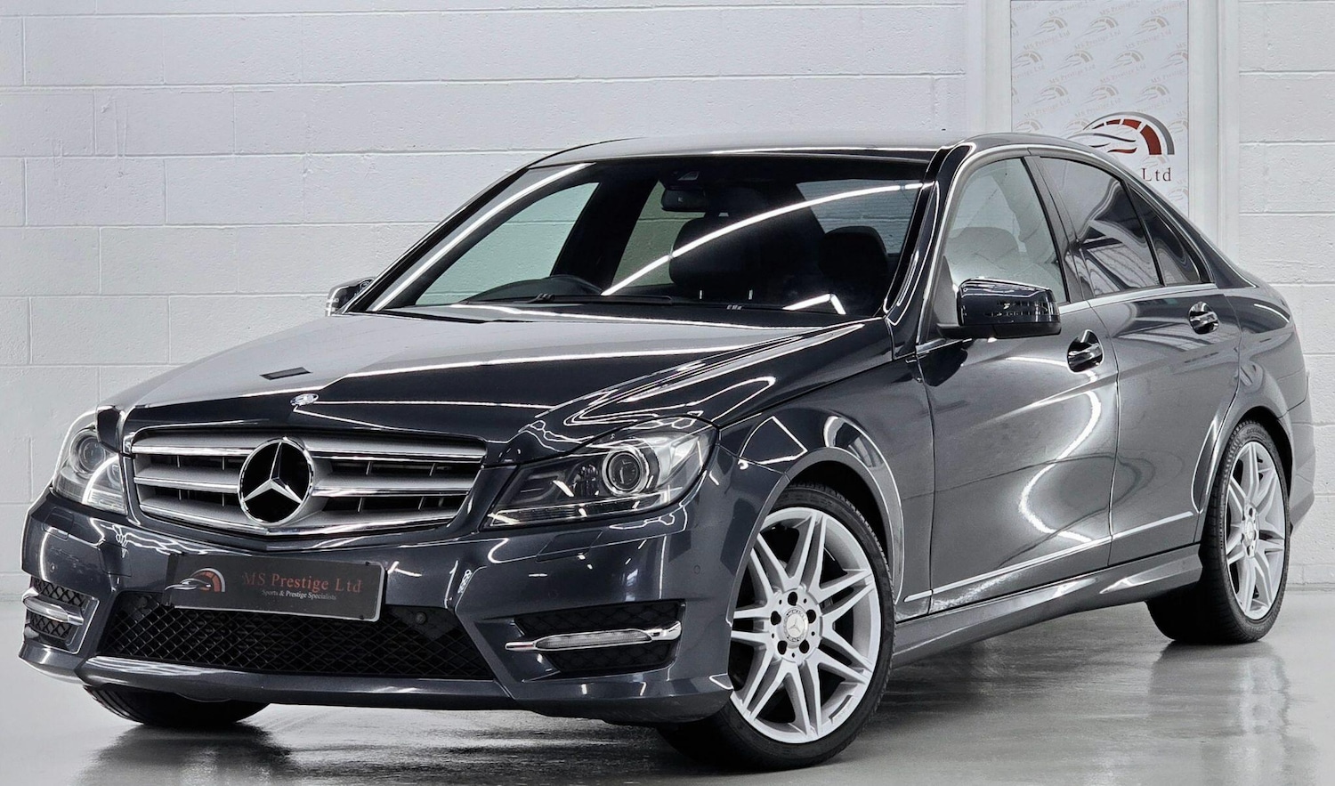 Used Mercedes-Benz C Class 2012 for sale - 76585289: Photo 2
