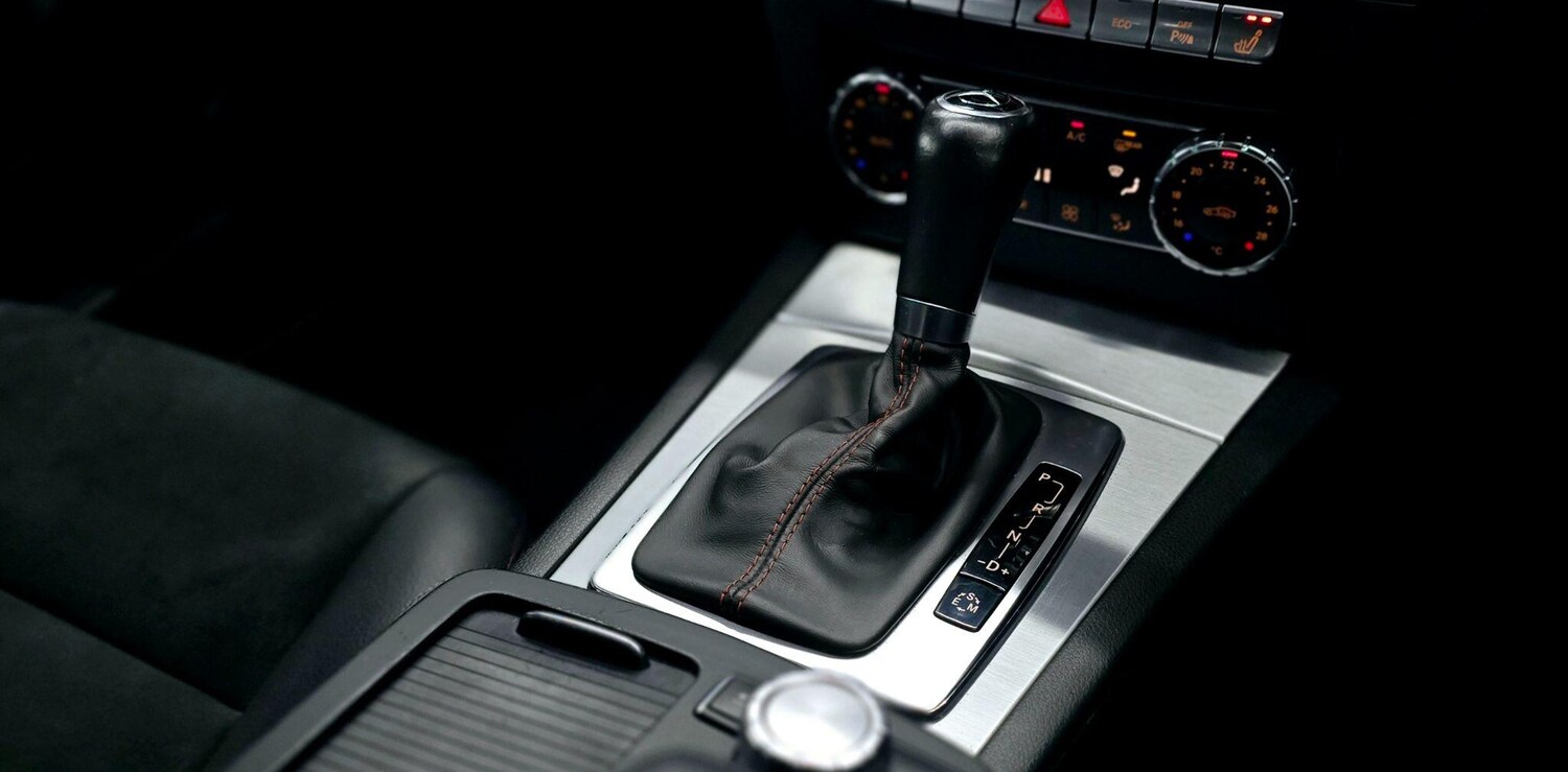 Used Mercedes-Benz C Class 2012 for sale - 76585289: Photo 43