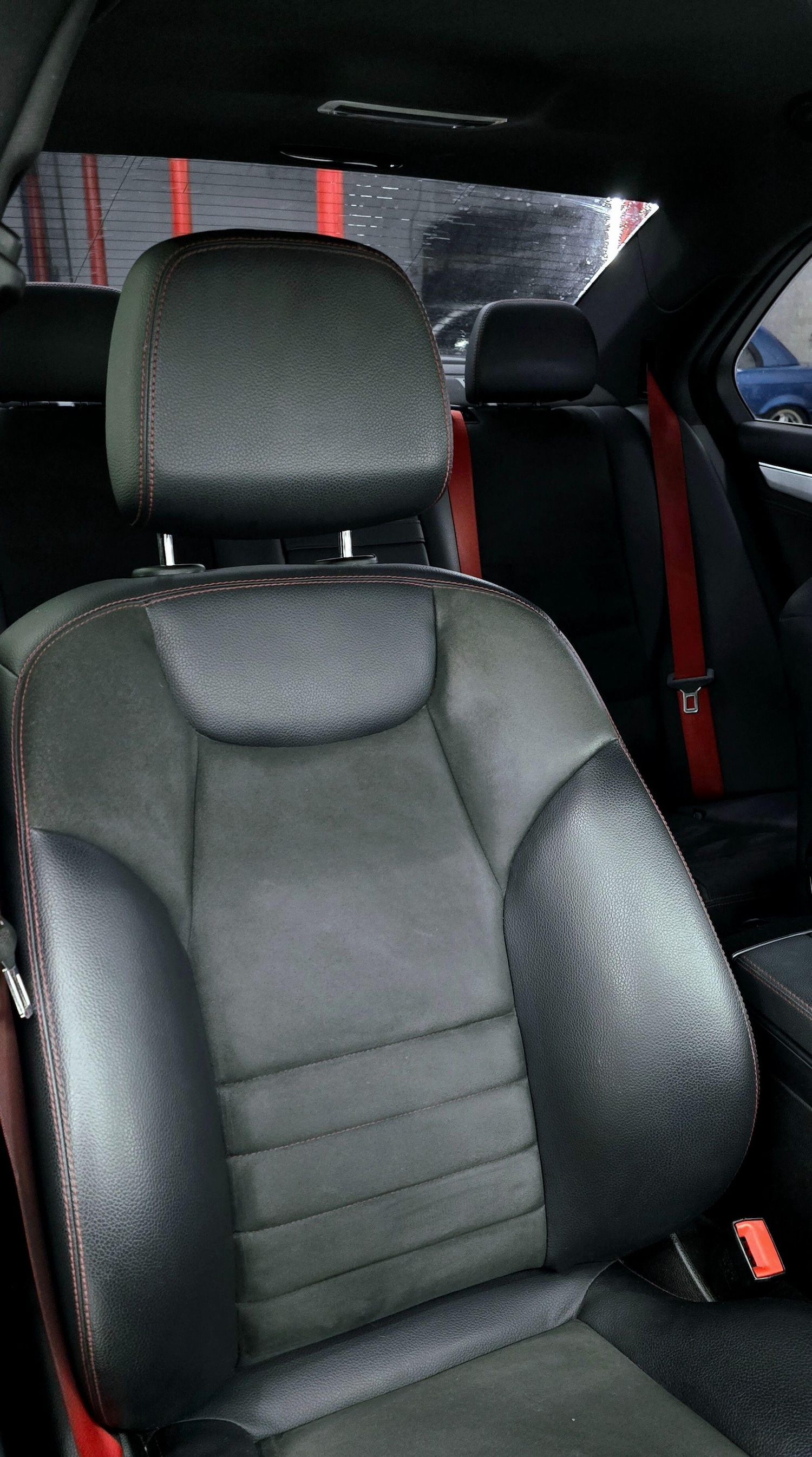 Used Mercedes-Benz C Class 2012 for sale - 76585289: Photo 45