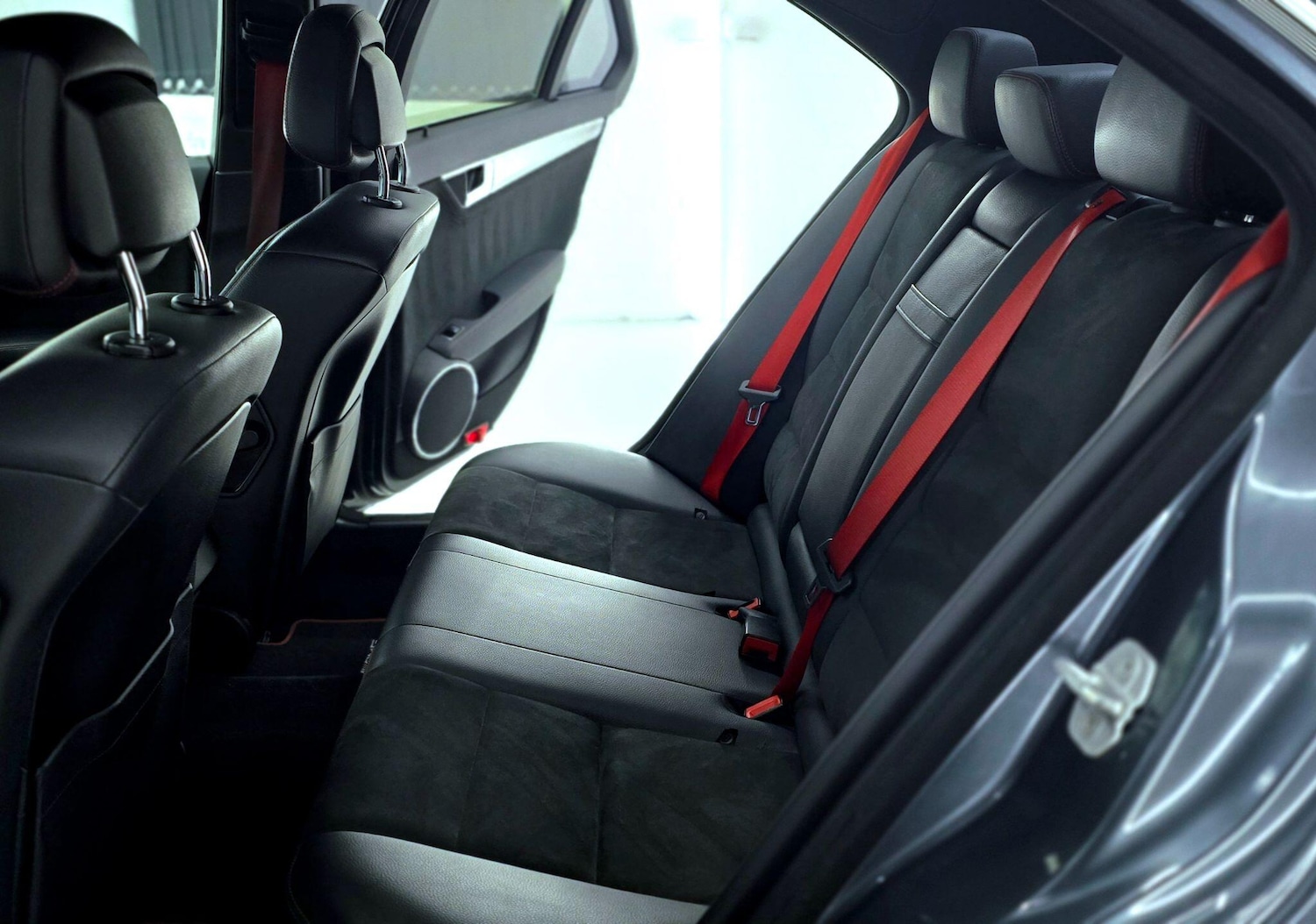 Used Mercedes-Benz C Class 2012 for sale - 76585289: Photo 47