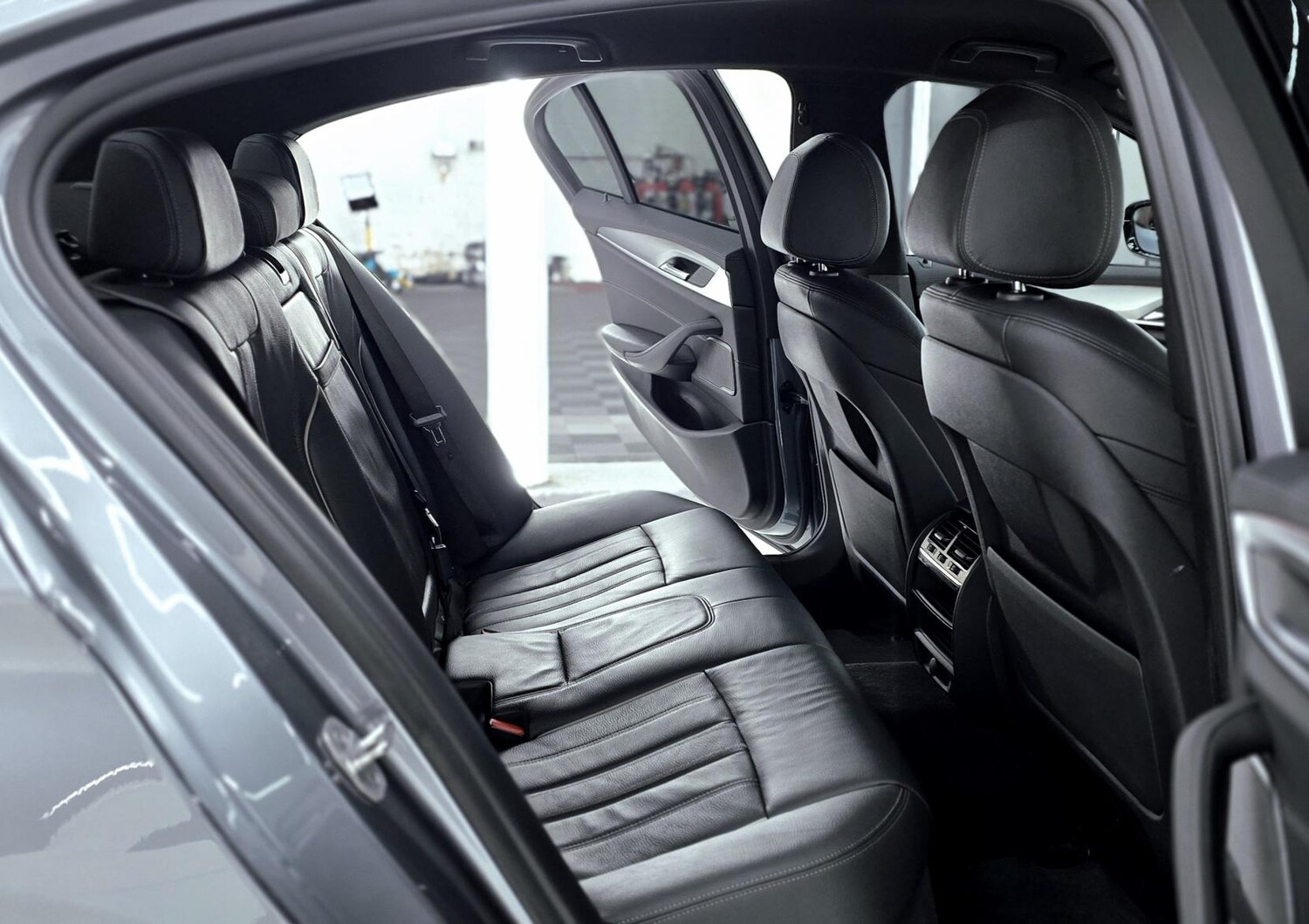 Used BMW 5 Series 2018 for sale - 77884916: Photo 54