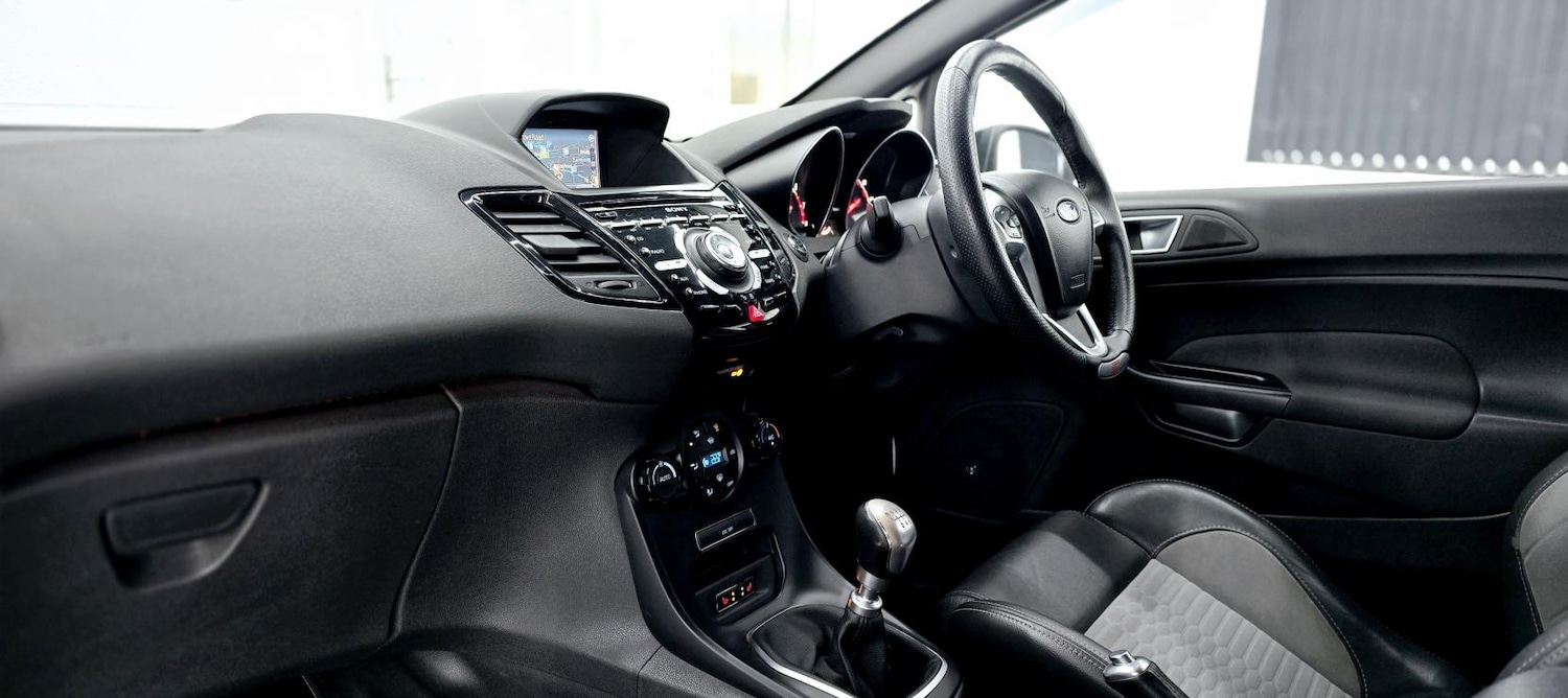 Used Ford Fiesta 2015 for sale - 77755186: Photo 31