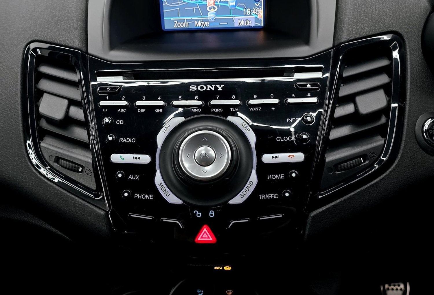 Used Ford Fiesta 2015 for sale - 77755186: Photo 44