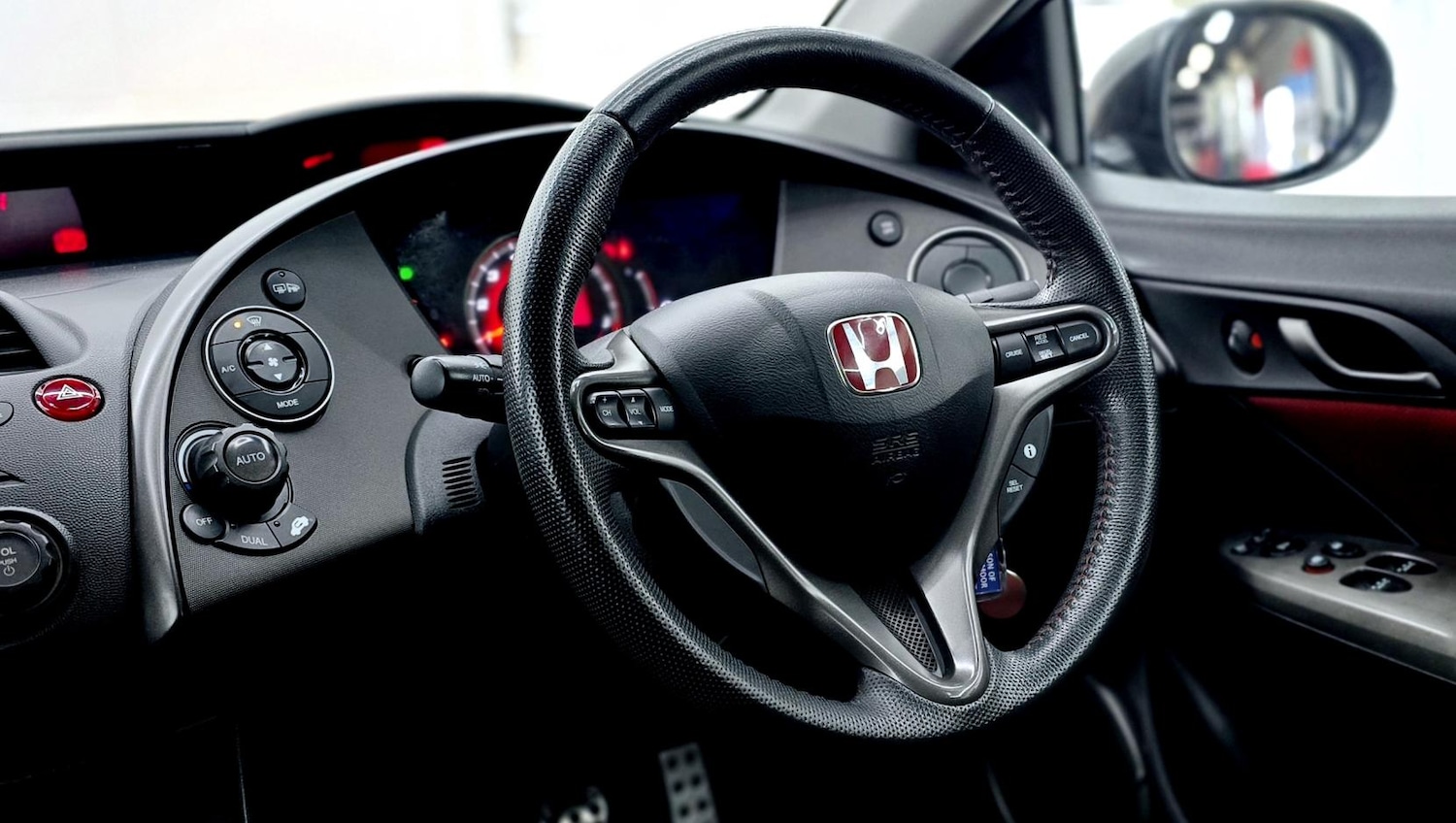 Used Honda Civic 2008 for sale - 77277677: Photo 28