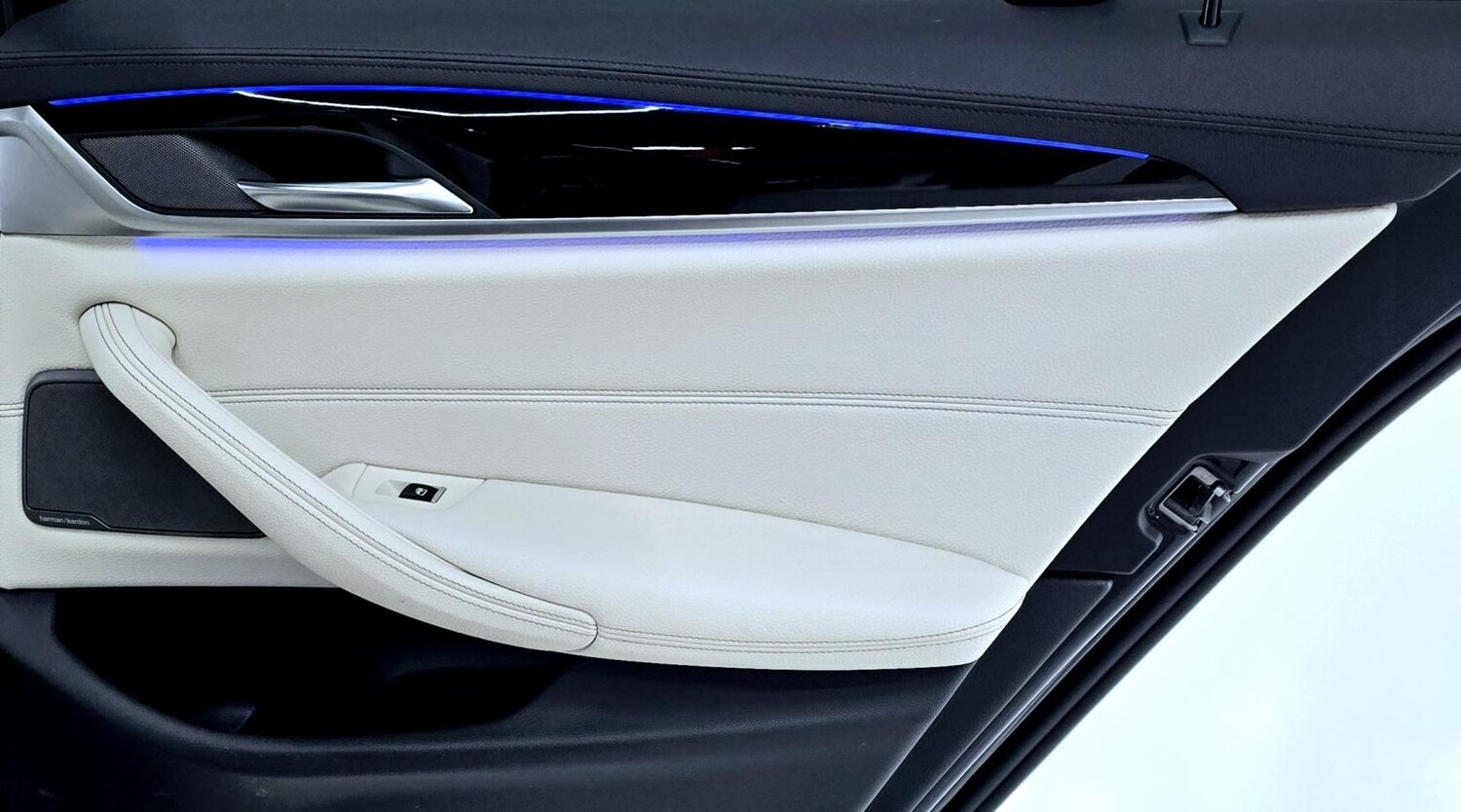 Used BMW 5 Series 2018 for sale - 77884915: Photo 55