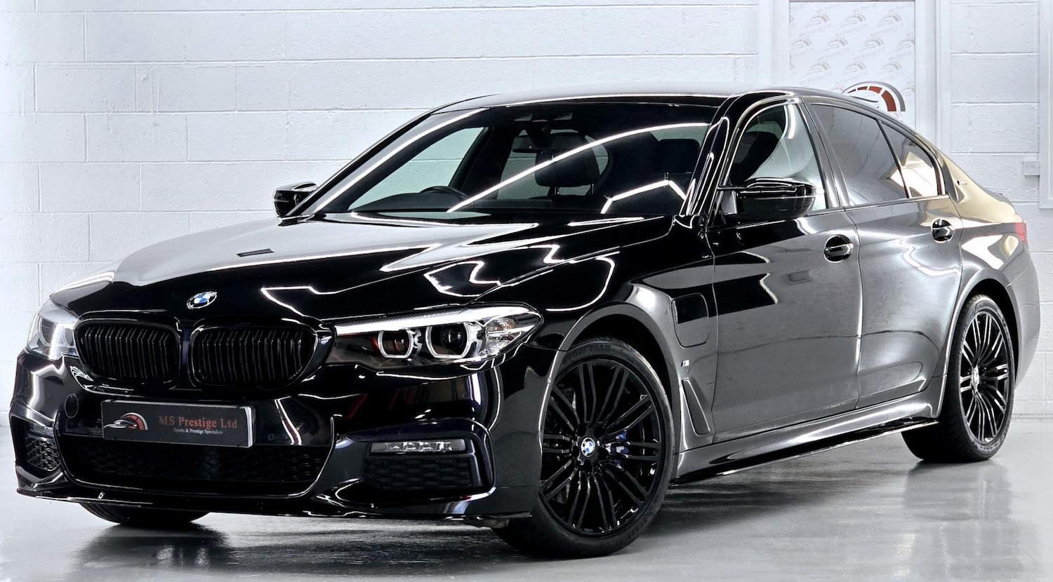 Used BMW 5 Series 2018 for sale - 77969057: Photo 1