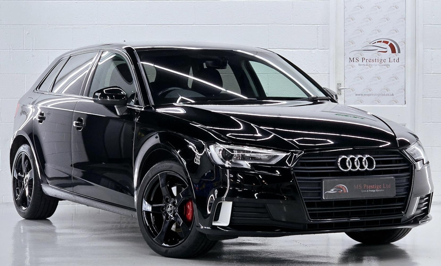 Used Audi A3 2017 for sale - 76975869: Photo 2