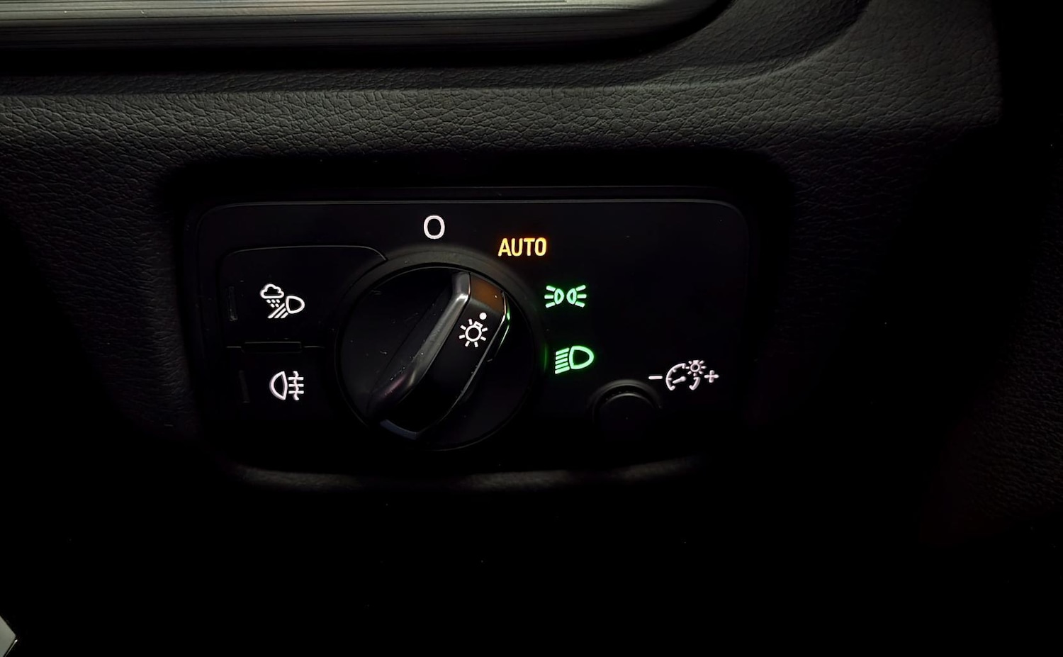 Used Audi A3 2017 for sale - 76975869: Photo 47