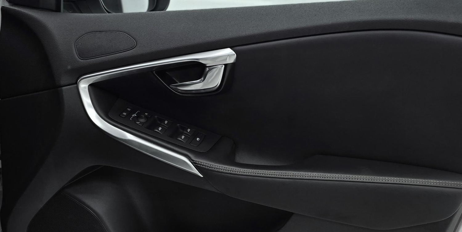 Used Volvo V40 for sale - 77166682: Photo 52