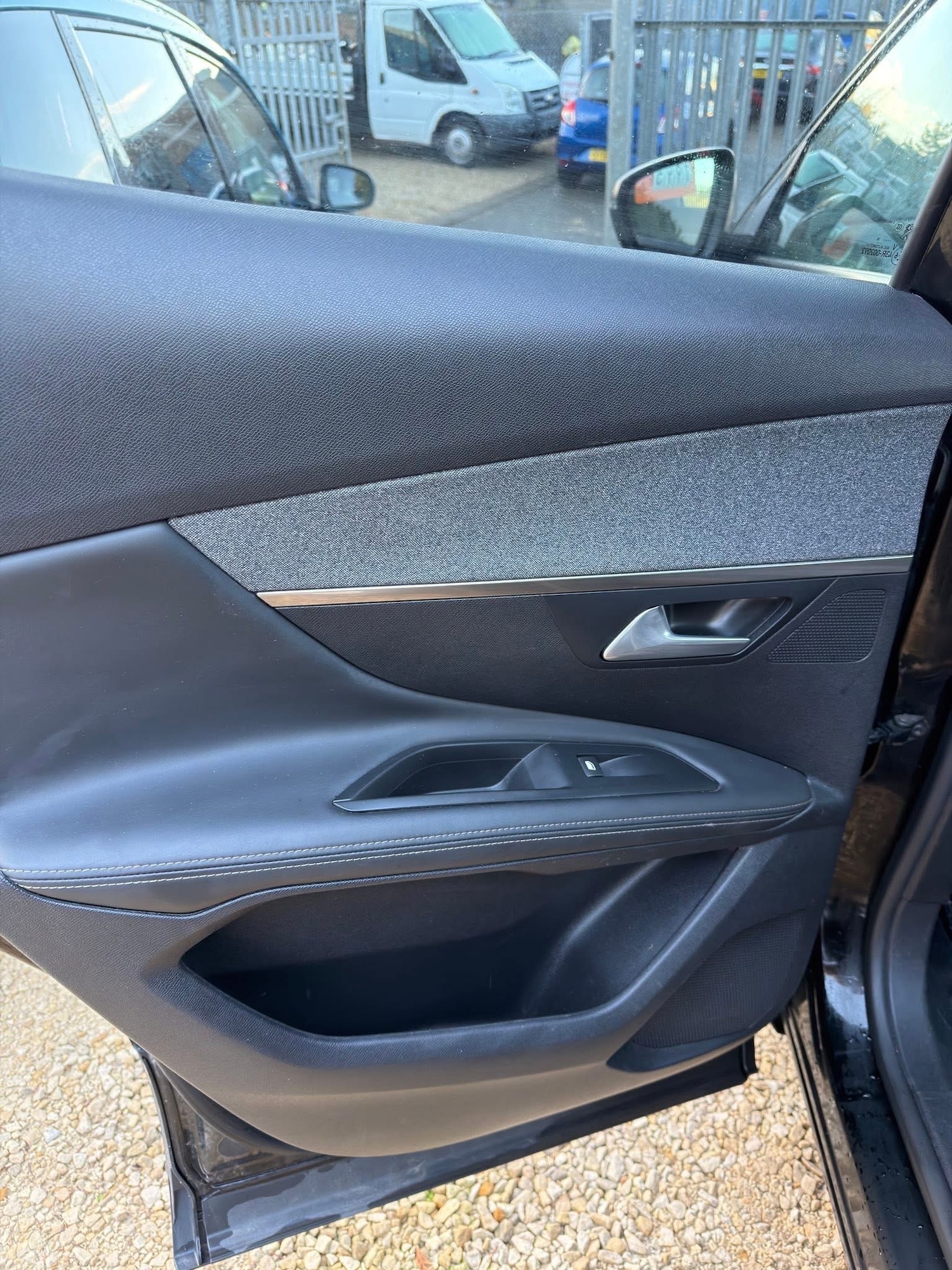 Used Peugeot 3008 2018 for sale - 76756875: Photo 12