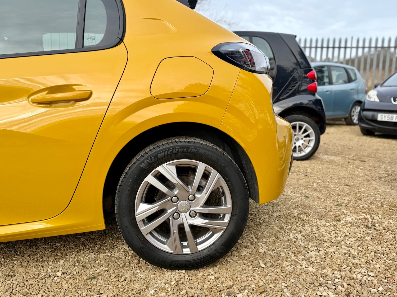 Used Peugeot 208 2020 for sale - 77610348: Photo 6