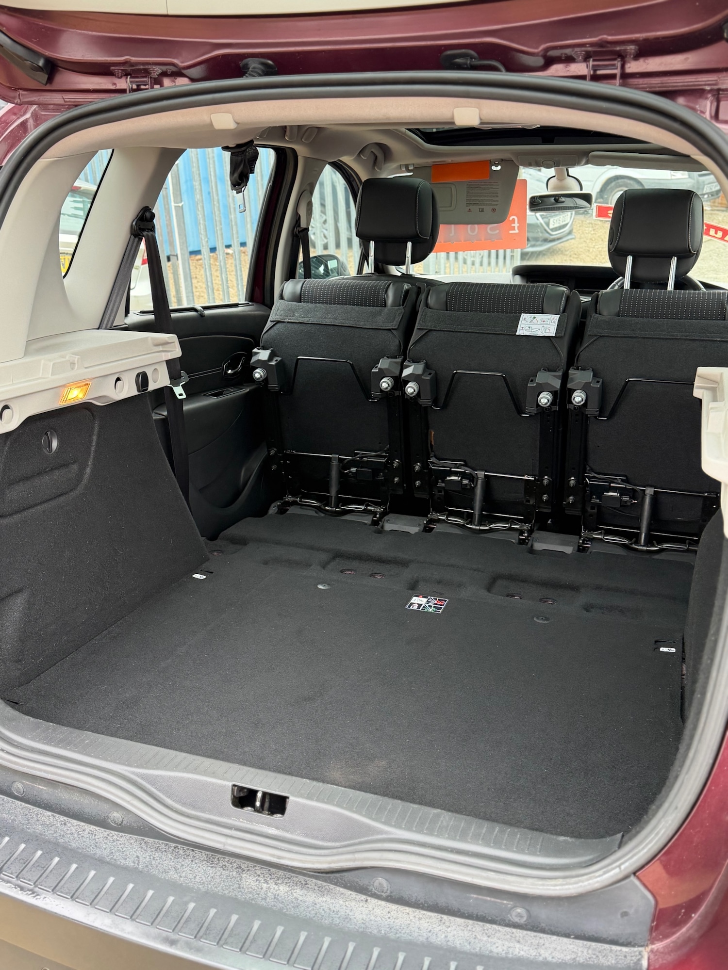 Used Renault Scenic 2013 for sale - 77394928: Photo 15